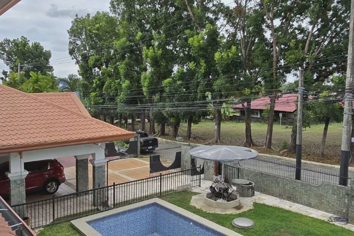 8 Bedroom House for Sale in Cutcut, Angeles, Pampanga – photo 8