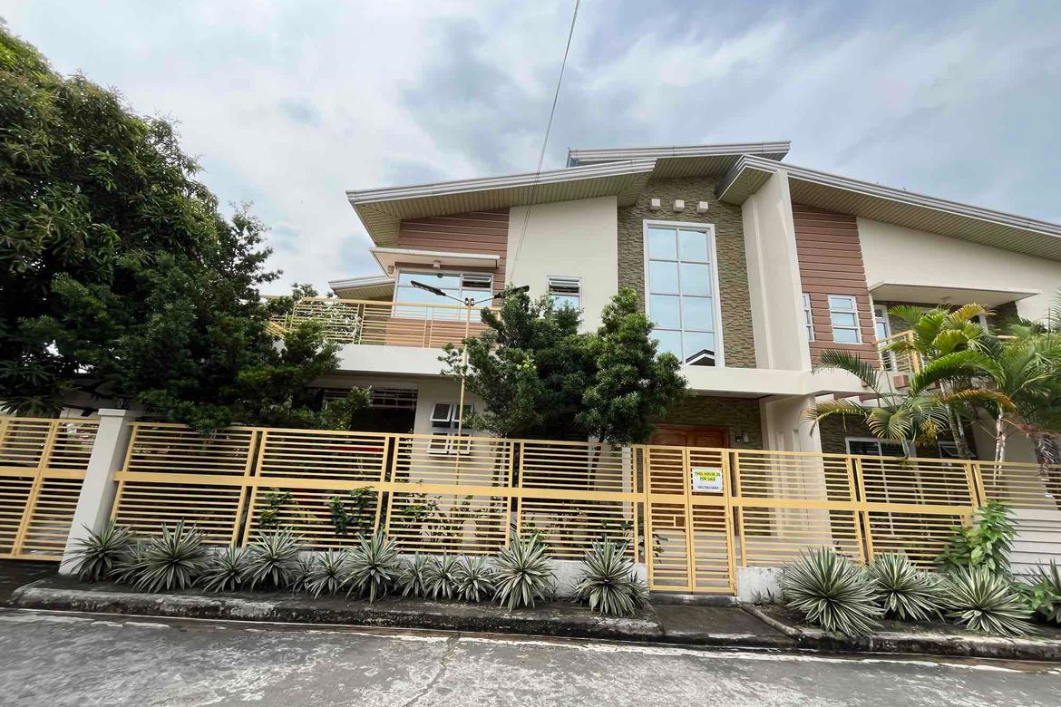 8 Bedroom House for Sale in Mambog IV, Bacoor, Cavite