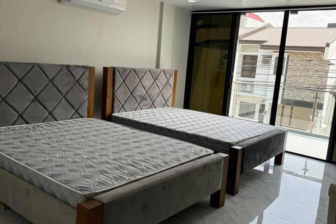 8 Bedroom House for Sale in Moonwalk, Parañaque, Metro Manila – photo 6