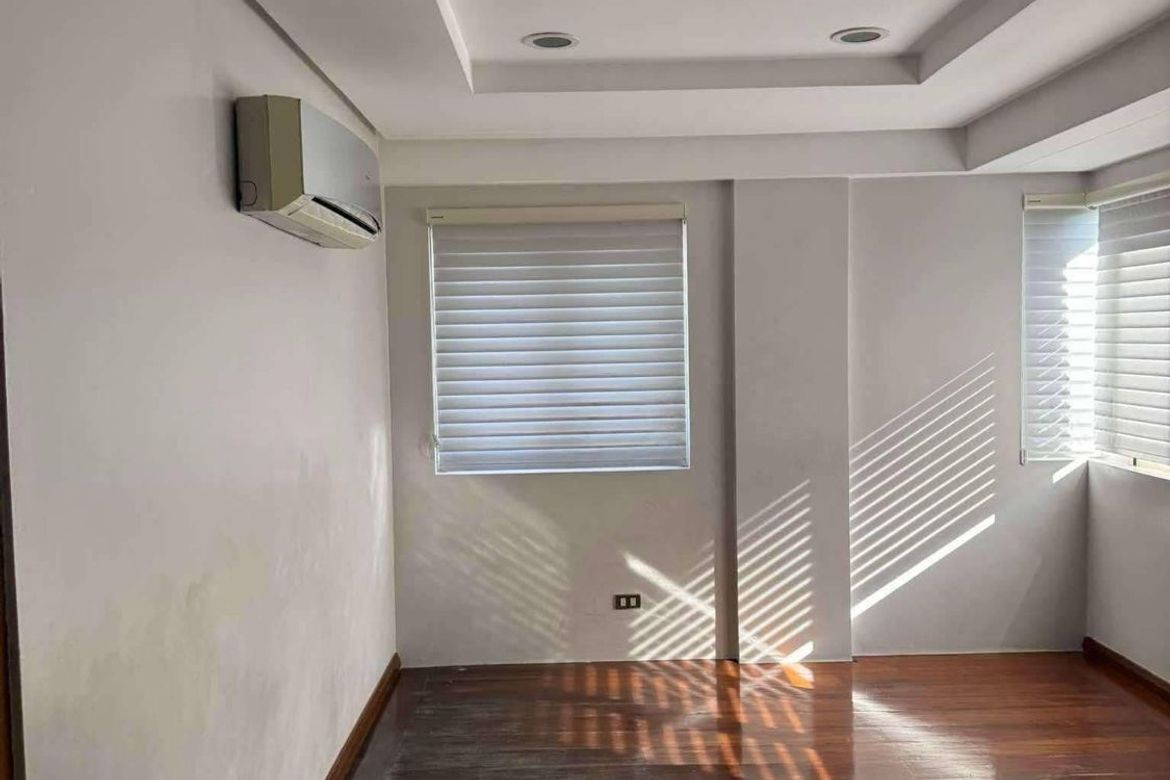 8 Bedroom House for Sale in Pansol, Quezon City, Metro Manila – photo 8