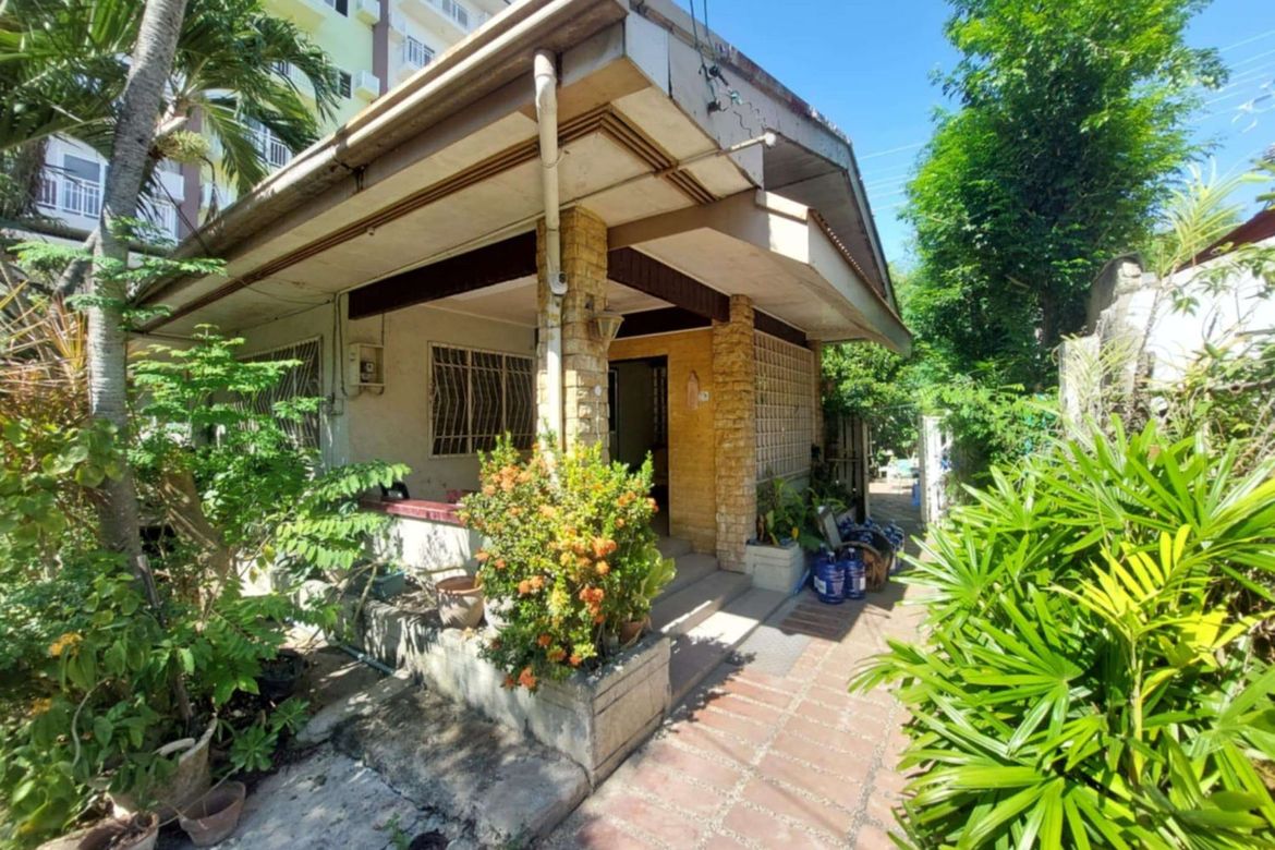 8 Bedroom House for Sale in Pusok, Lapu-Lapu, Cebu