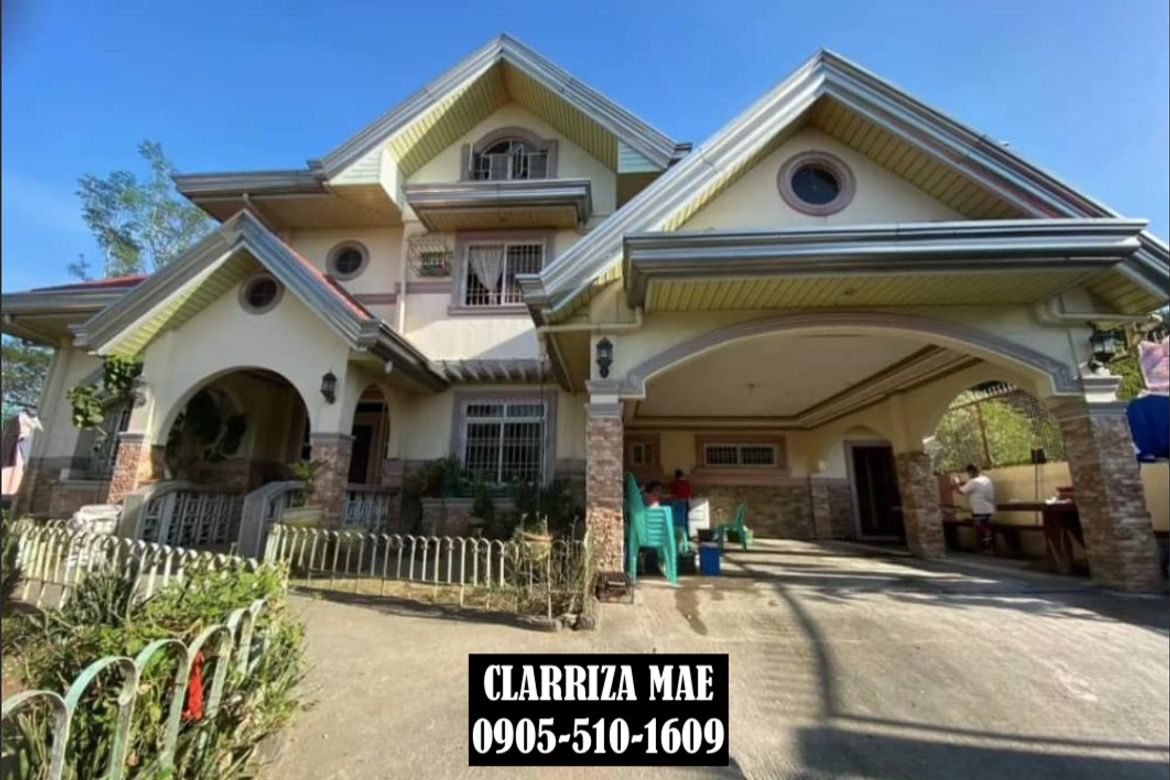 8 Bedroom House for Sale in San Isidro, Lubao, Pampanga