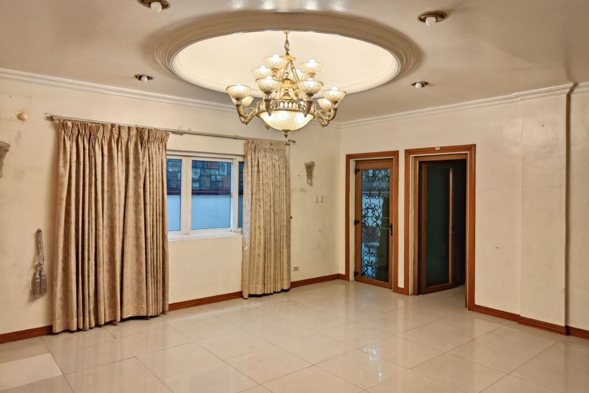 8 Bedroom House for Sale in Tambo, Parañaque, Metro Manila – photo 2