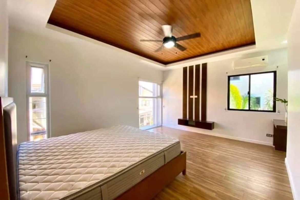 8 Bedroom House for Sale in Tambo, Parañaque, Metro Manila – photo 6