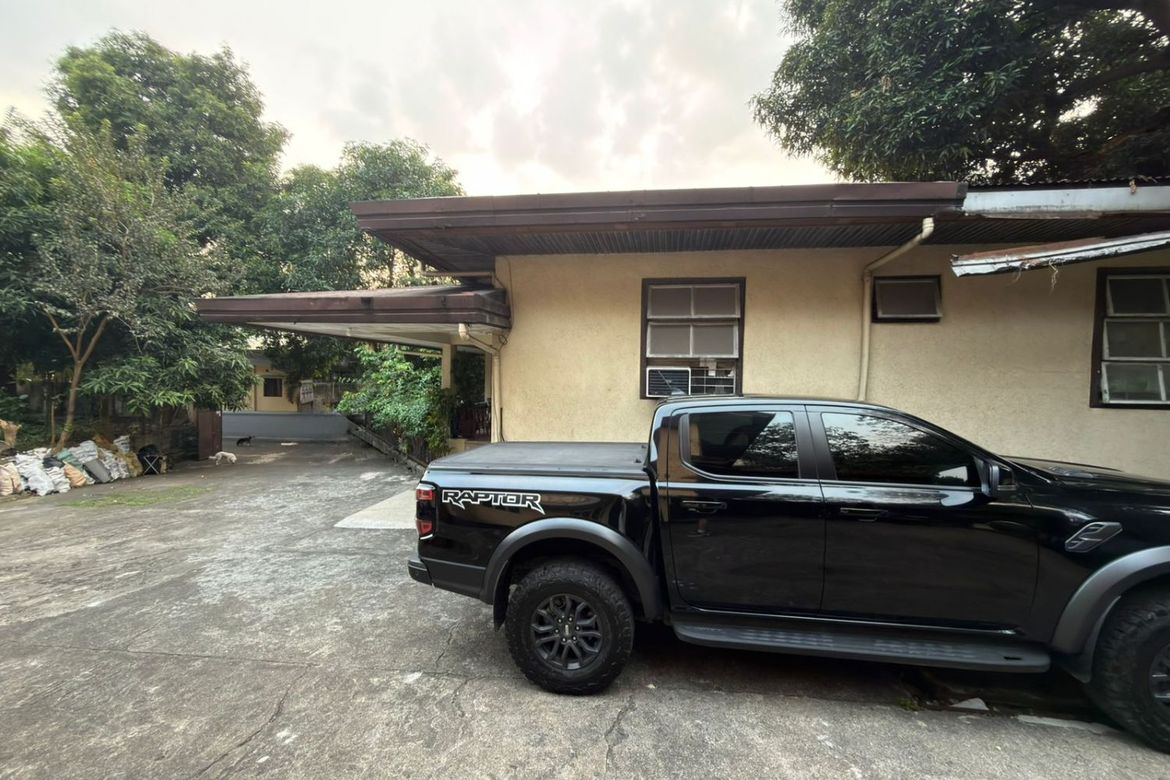 8 Bedroom House for Sale in Tibagan, San Juan, Metro Manila near LRT-2 J. Ruiz – photo 3