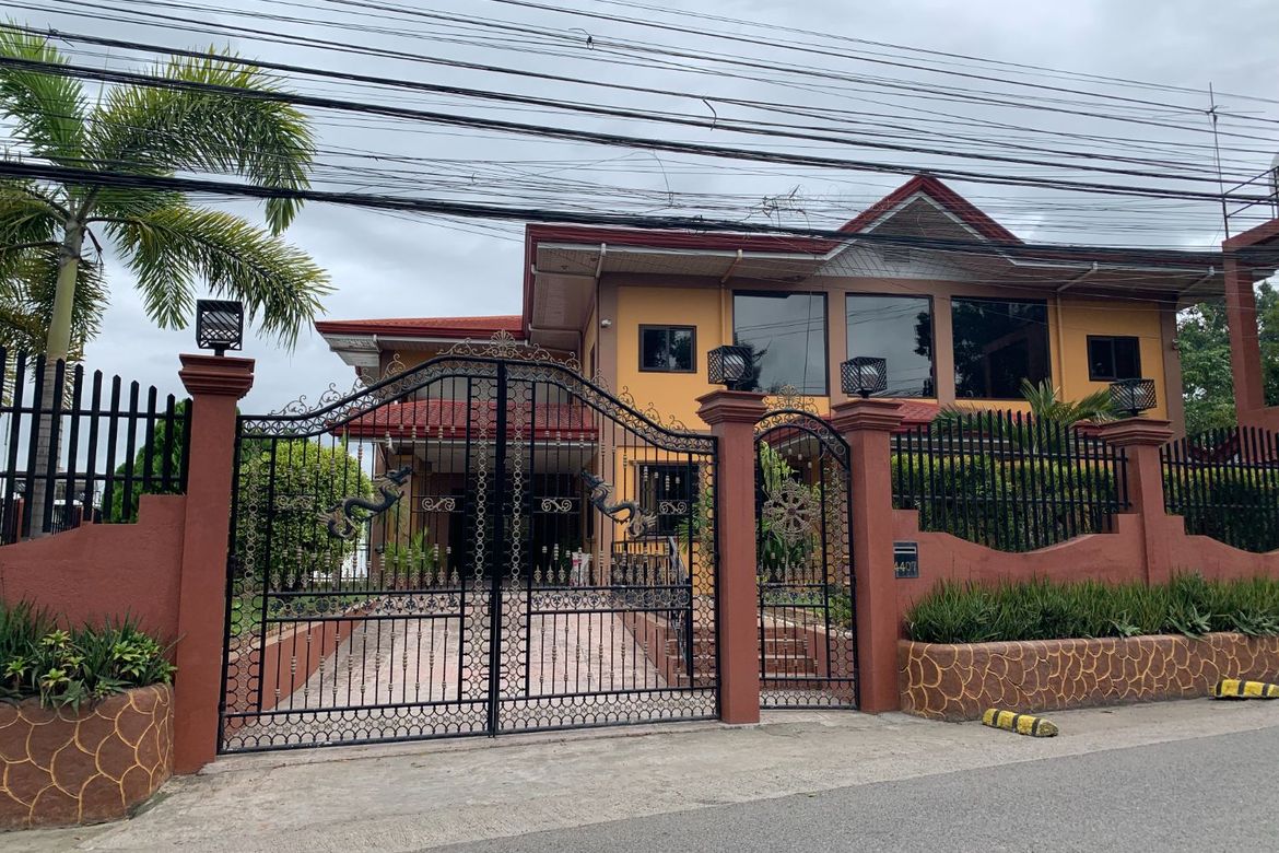 8 Bedroom House for Sale in Tunghaan, Minglanilla, Cebu – photo 3