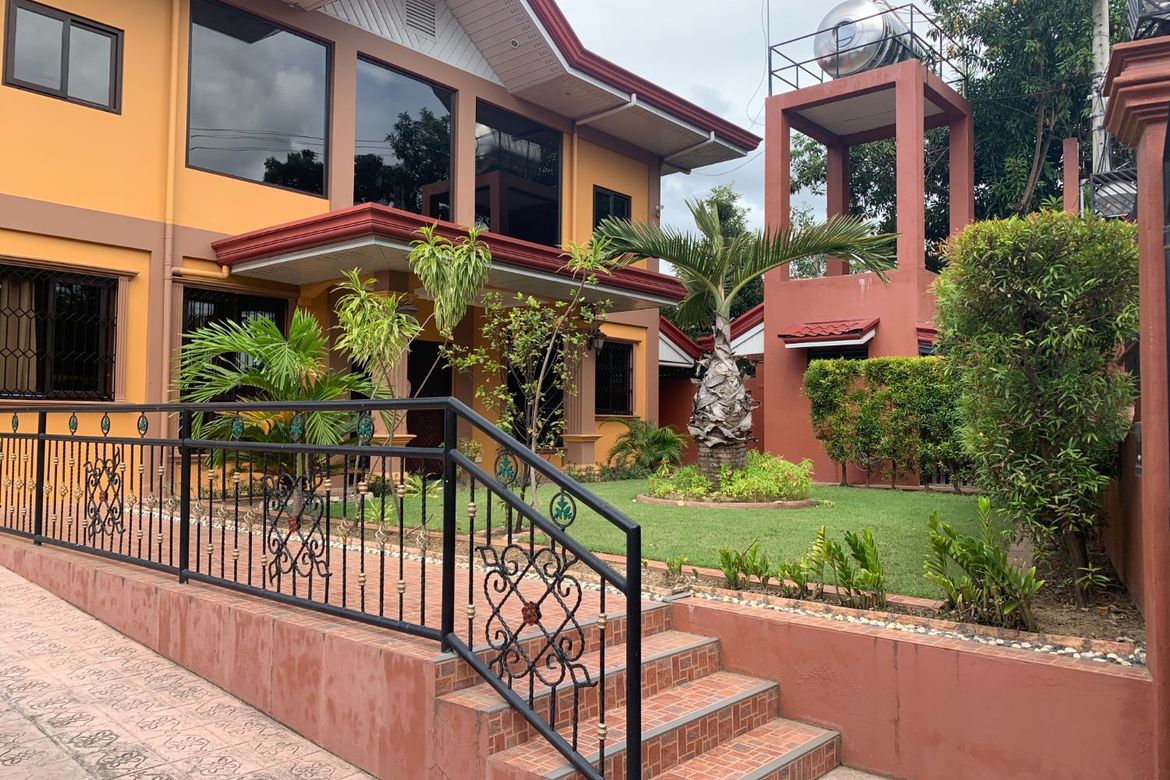 8 Bedroom House for Sale in Tunghaan, Minglanilla, Cebu – photo 7