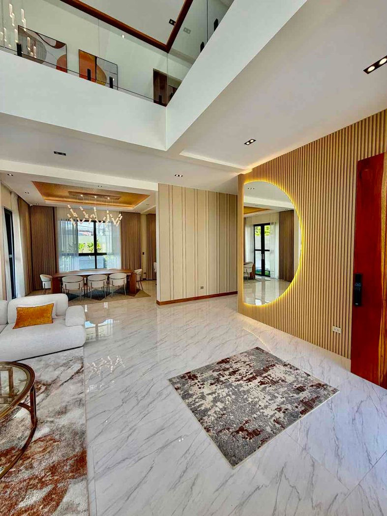 8-Bedroom Luxury Corner House with Pool for Sale in Greenwoods Executive Village, Pasig–Cainta – photo 9