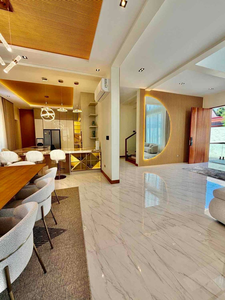 8-Bedroom Luxury Corner House with Pool for Sale in Greenwoods Executive Village, Pasig–Cainta – photo 15