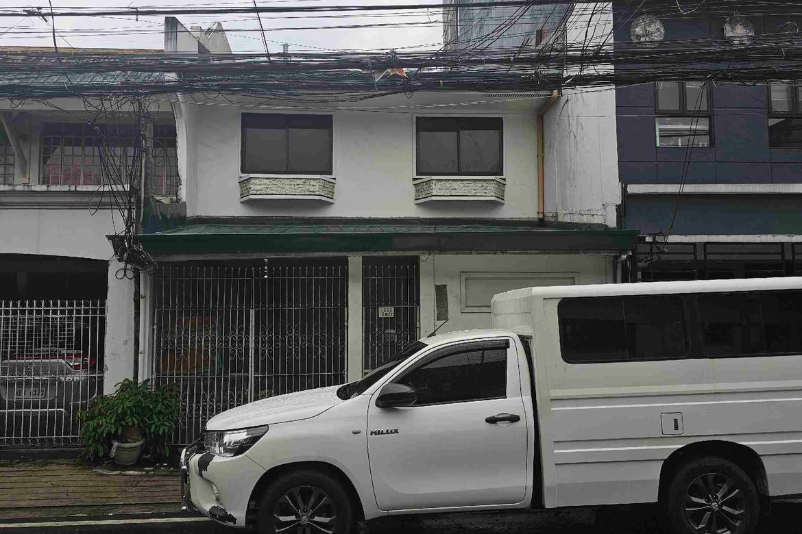 8 Bedroom Shophouse for Sale in Guadalupe Nuevo, Makati, Metro Manila near MRT-3 Guadalupe – photo 2