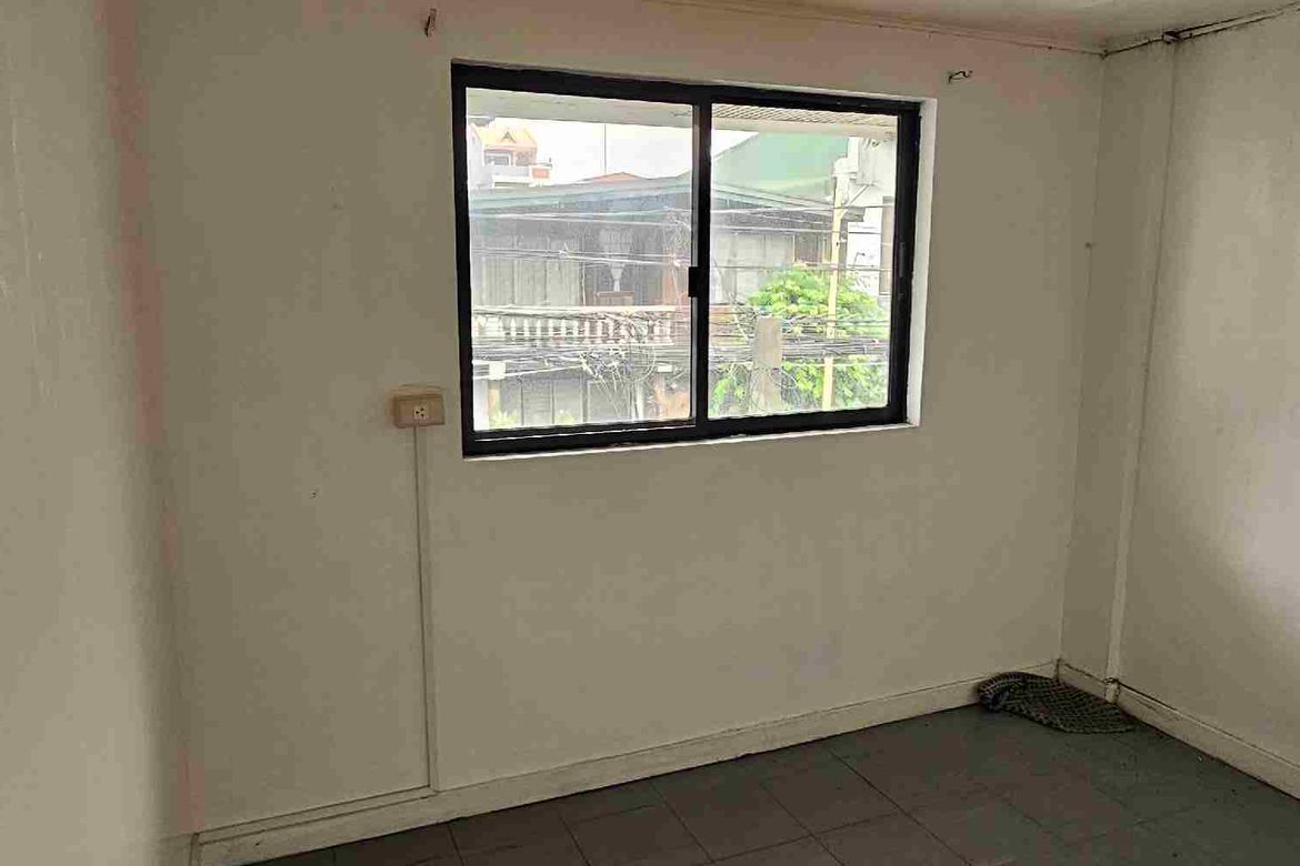 8 Bedroom Shophouse for Sale in Guadalupe Nuevo, Makati, Metro Manila near MRT-3 Guadalupe – photo 7