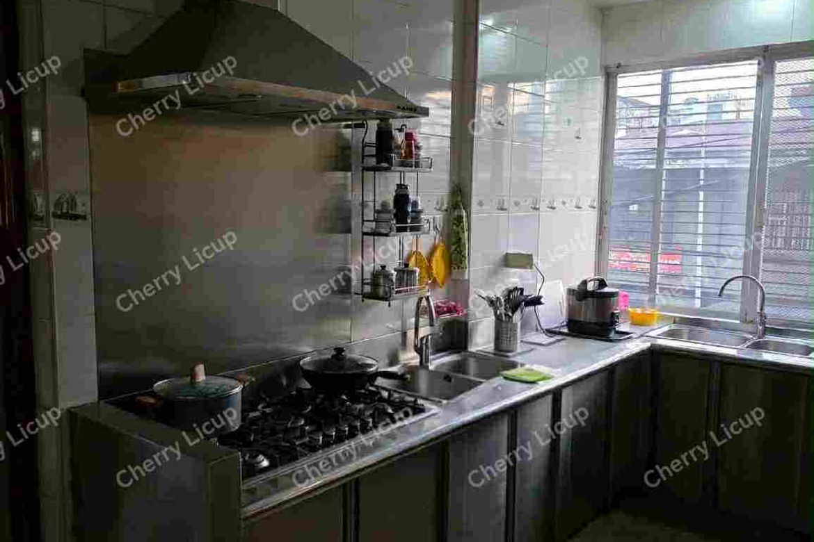 8 Bedroom Shophouse for Sale in Santa Cruz, Manila, Metro Manila near LRT-1 Tayuman – photo 8