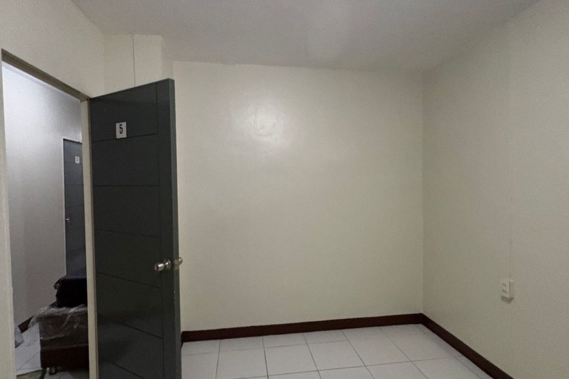 8 Bedroom Shophouse for Sale in Talon Dos, Las Piñas, Metro Manila – photo 3