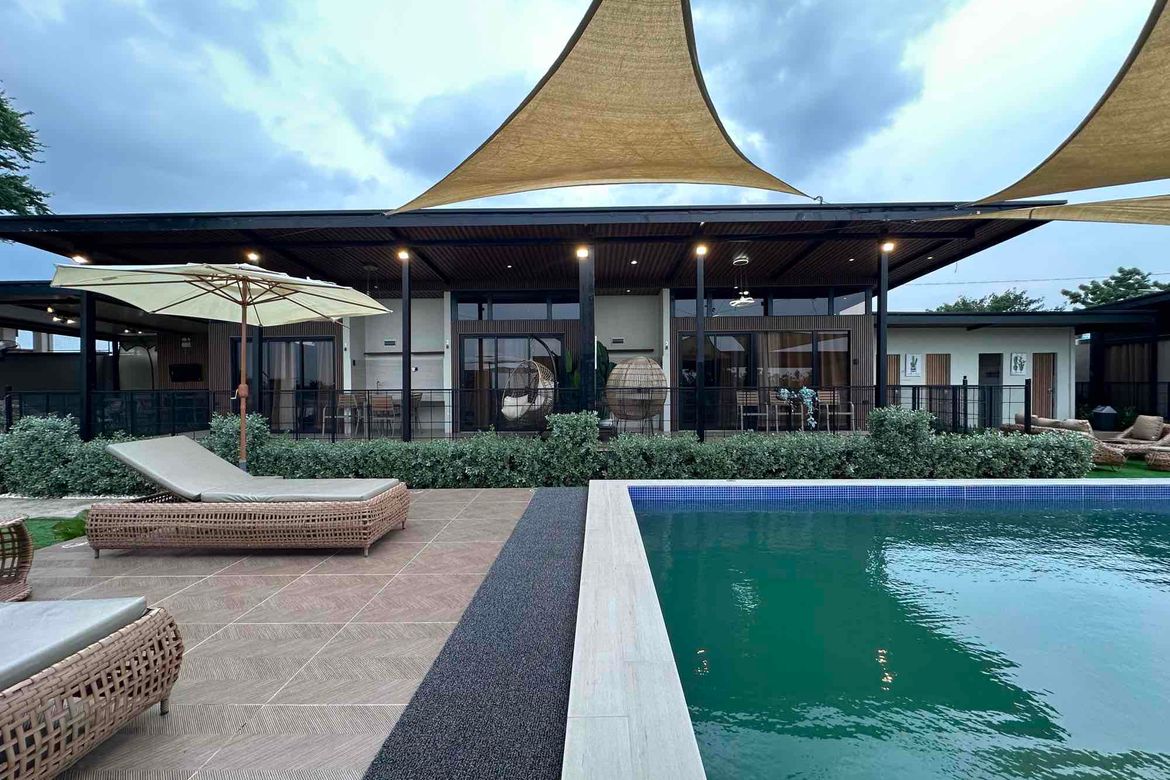 8 Bedroom Villa for Sale in Wawa, Lumban, Laguna – photo 5