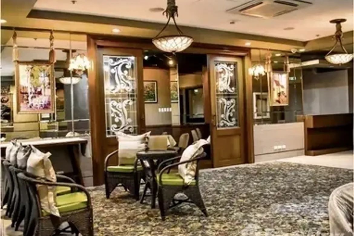 82 Bedroom Hotel / Resort for Sale in Poblacion, Makati City – photo 3