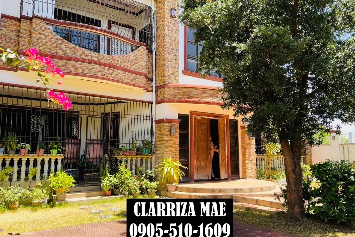 9 Bedroom House for Sale in Burol III, Dasmariñas, Cavite