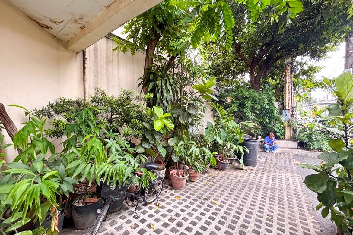 9 Bedroom House for Sale in Greenhills, San Juan, Metro Manila near MRT-3 Santolan – photo 8