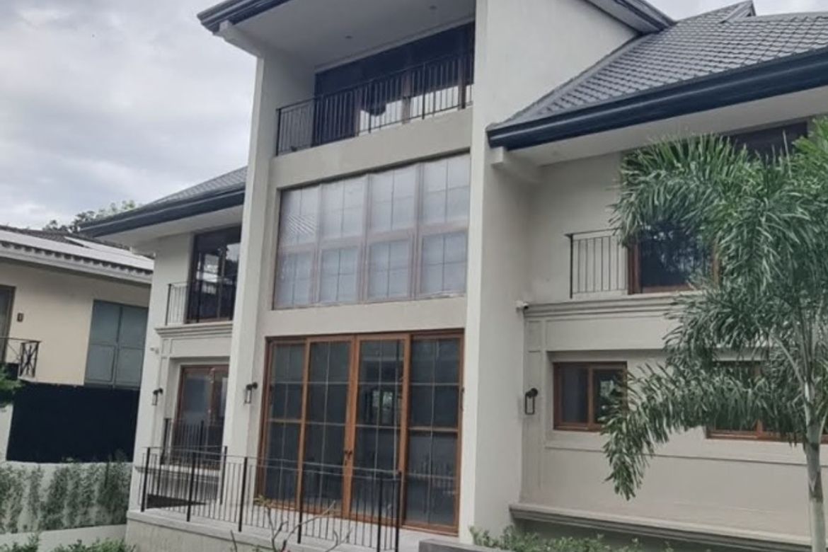 9 Bedroom House for Sale in Malanday, Marikina, Metro Manila