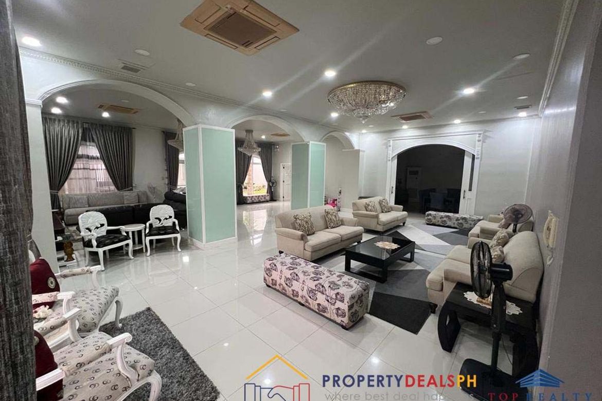 9 Bedroom House for Sale in Merville, Parañaque, Metro Manila – photo 2