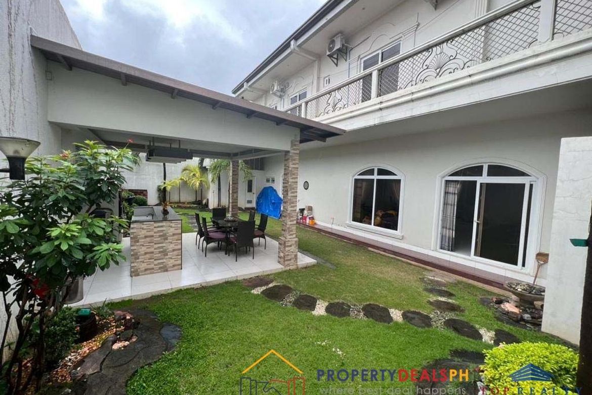9 Bedroom House for Sale in Merville, Parañaque, Metro Manila – photo 3