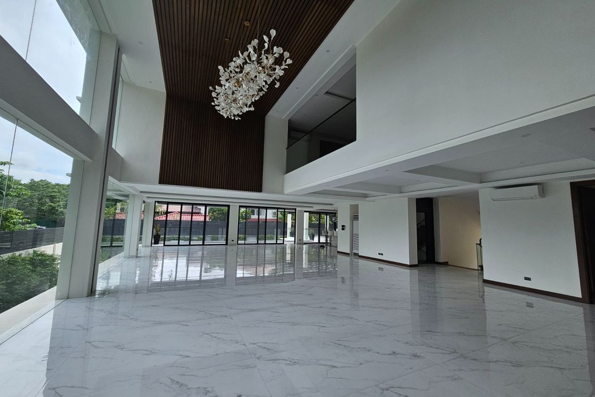 9 Bedroom House for Sale in New Alabang Village, Muntinlupa, Metro Manila – photo 3