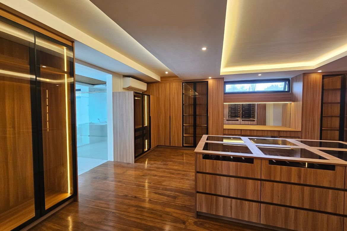 9 Bedroom House for Sale in New Alabang Village, Muntinlupa, Metro Manila – photo 8