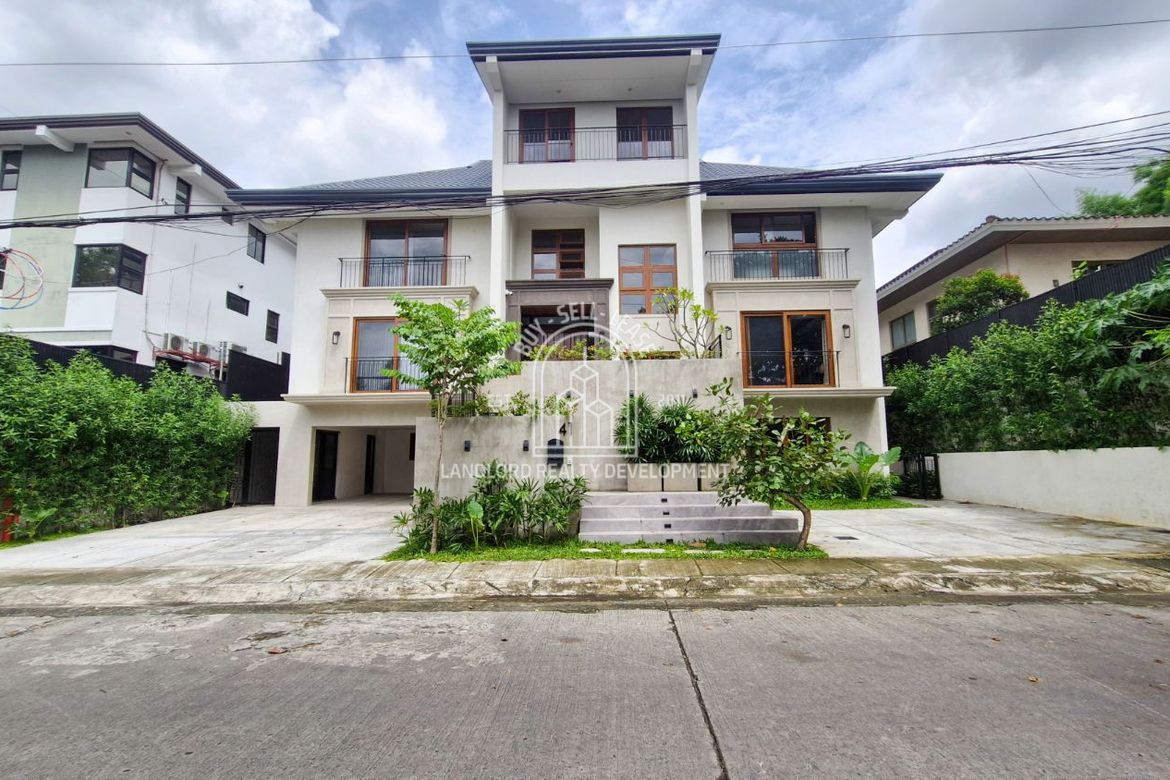 9 Bedroom House for Sale in Pansol, Quezon City, Metro Manila
