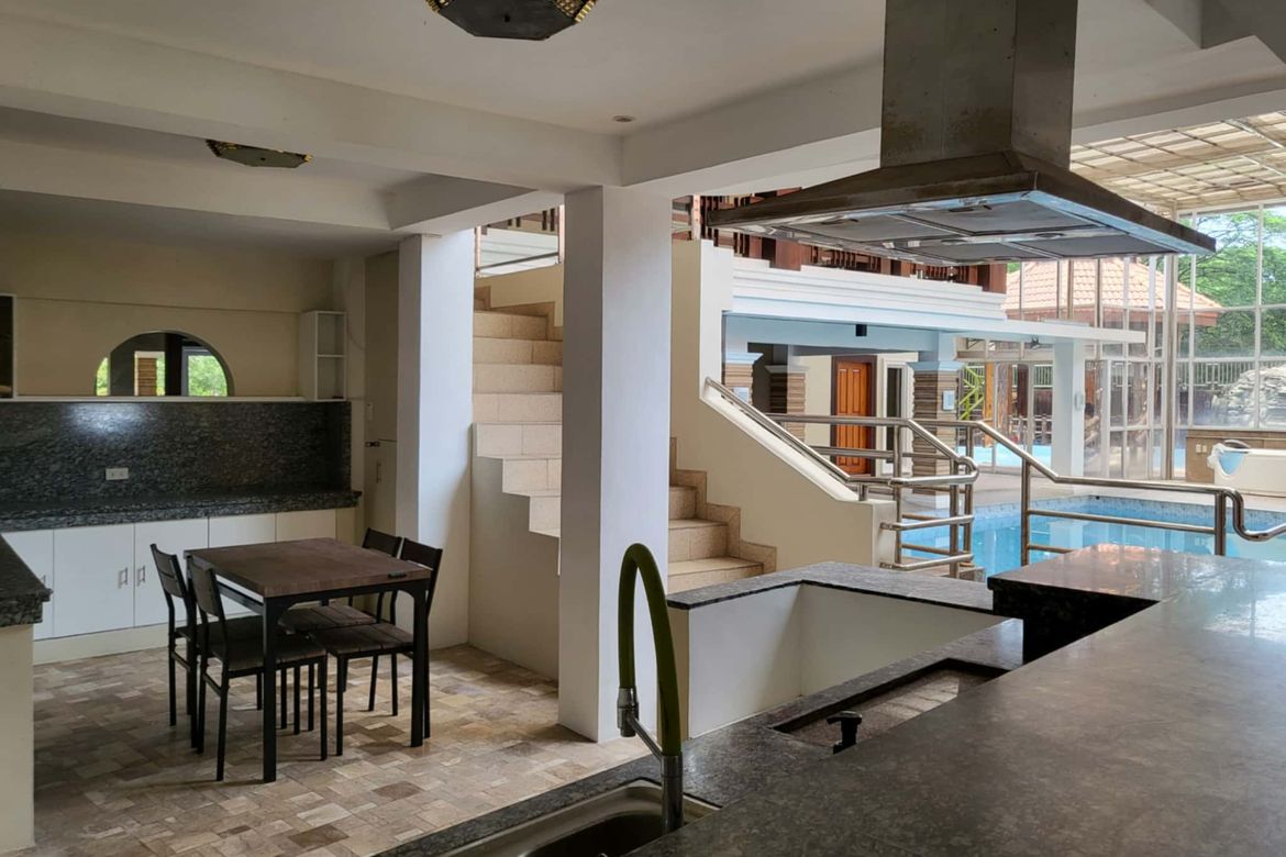 9 Bedroom House for Sale in Pulung Maragul, Angeles, Pampanga – photo 6