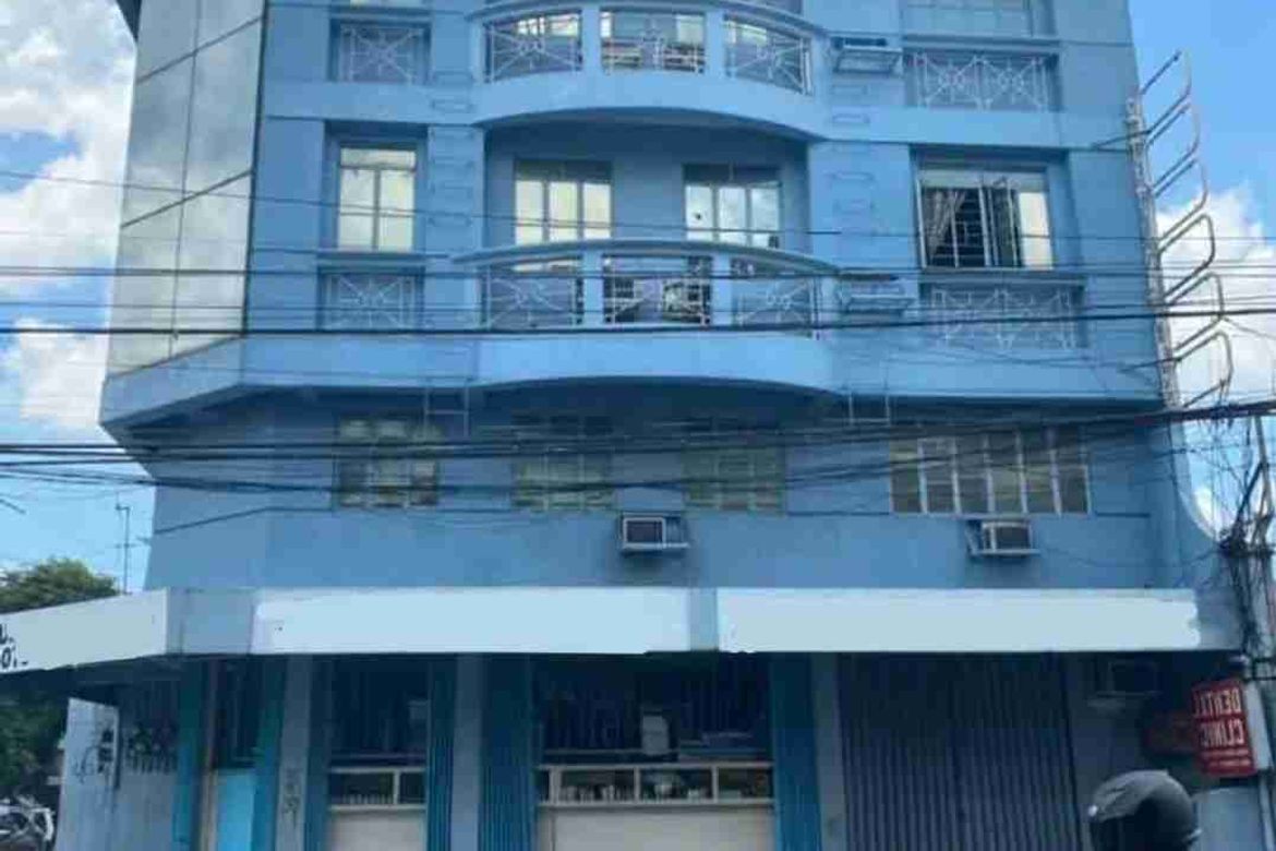9 Bedroom Shophouse for Sale in Bagong Pag-Asa, Quezon City, Metro Manila near MRT-3 North Avenue