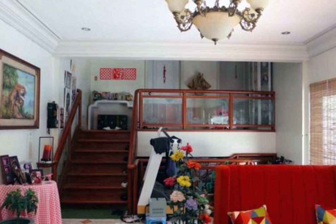 9 Bedroom Townhouse for Sale in Dasmariñas Village, Dasmariñas North, Makati, Metro Manila near MRT-3 Magallanes – photo 4