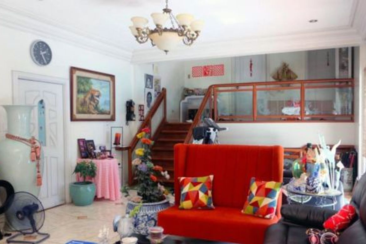 9 Bedroom Townhouse for Sale in Dasmariñas Village, Dasmariñas North, Makati, Metro Manila near MRT-3 Magallanes – photo 5