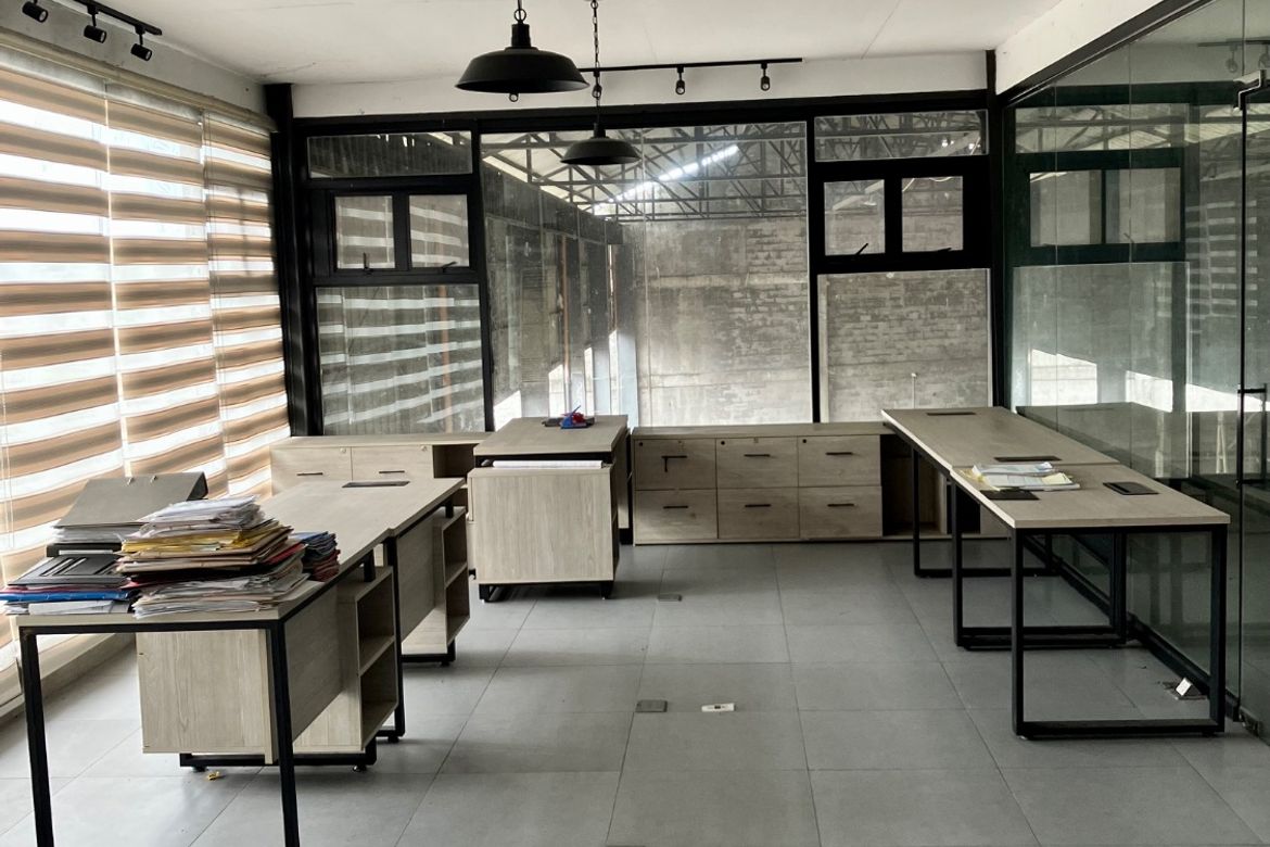 9 Bedroom Warehouse / Factory for Sale in Commonwealth, Quezon City, Metro Manila – photo 5