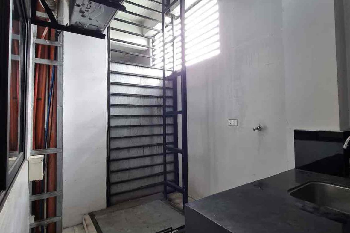 Apartment for Rent in Don Galo, Parañaque, Metro Manila photo 8