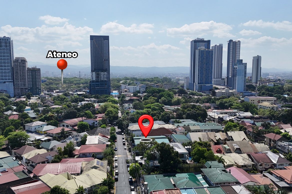 Apartment for Sale in Loyola Heights, Quezon City, Metro Manila near LRT-2 Katipunan