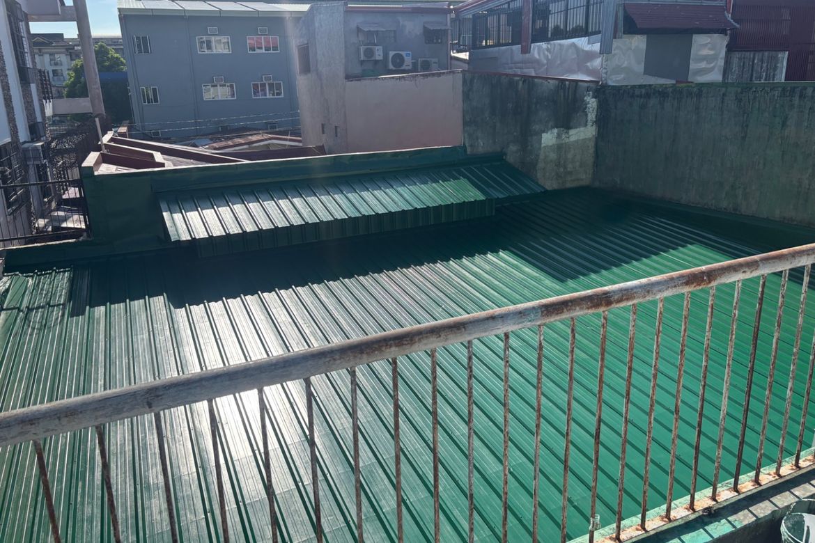 Apartment for Sale in Santolan, Marikina, Metro Manila near LRT-2 Santolan – photo 8