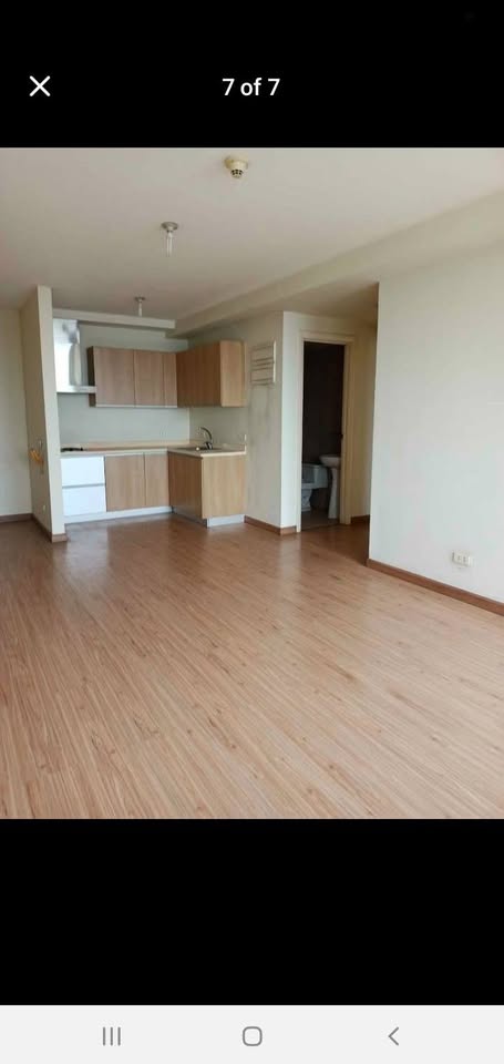 Bank-Foreclosed 1-Bedroom Condo for Sale at One Pacific Place, Makati – photo 7