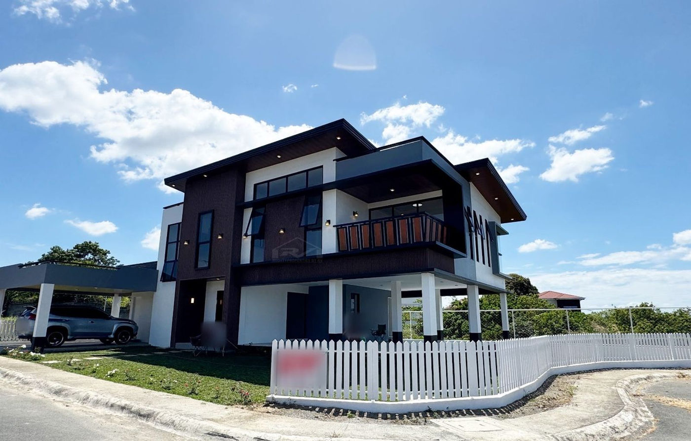 Brand-New 6-Bedroom House and Lot for Sale in Tagaytay Heights, Tagaytay City, Cavite – photo 2