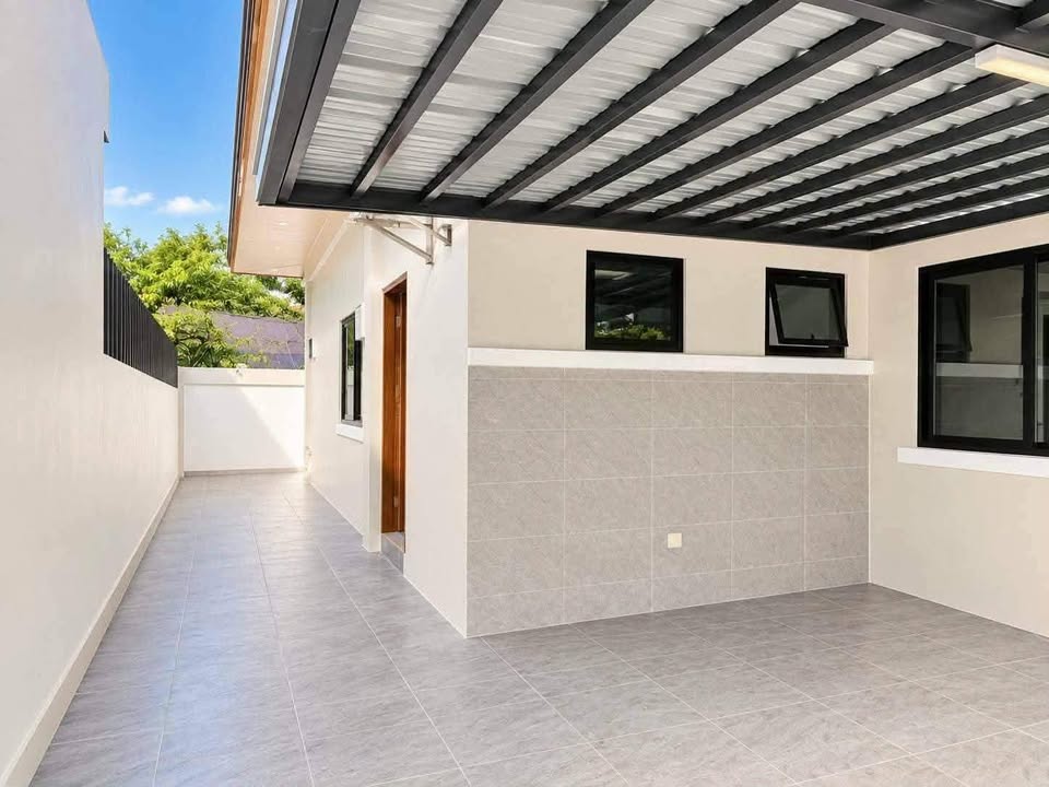 Brand-New Semi-Furnished House and Lot for Sale in Priscilla Estates, Davao City – photo 8