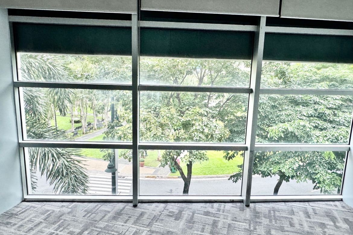 Commercial for Rent in East Rembo, Makati, Metro Manila photo 5