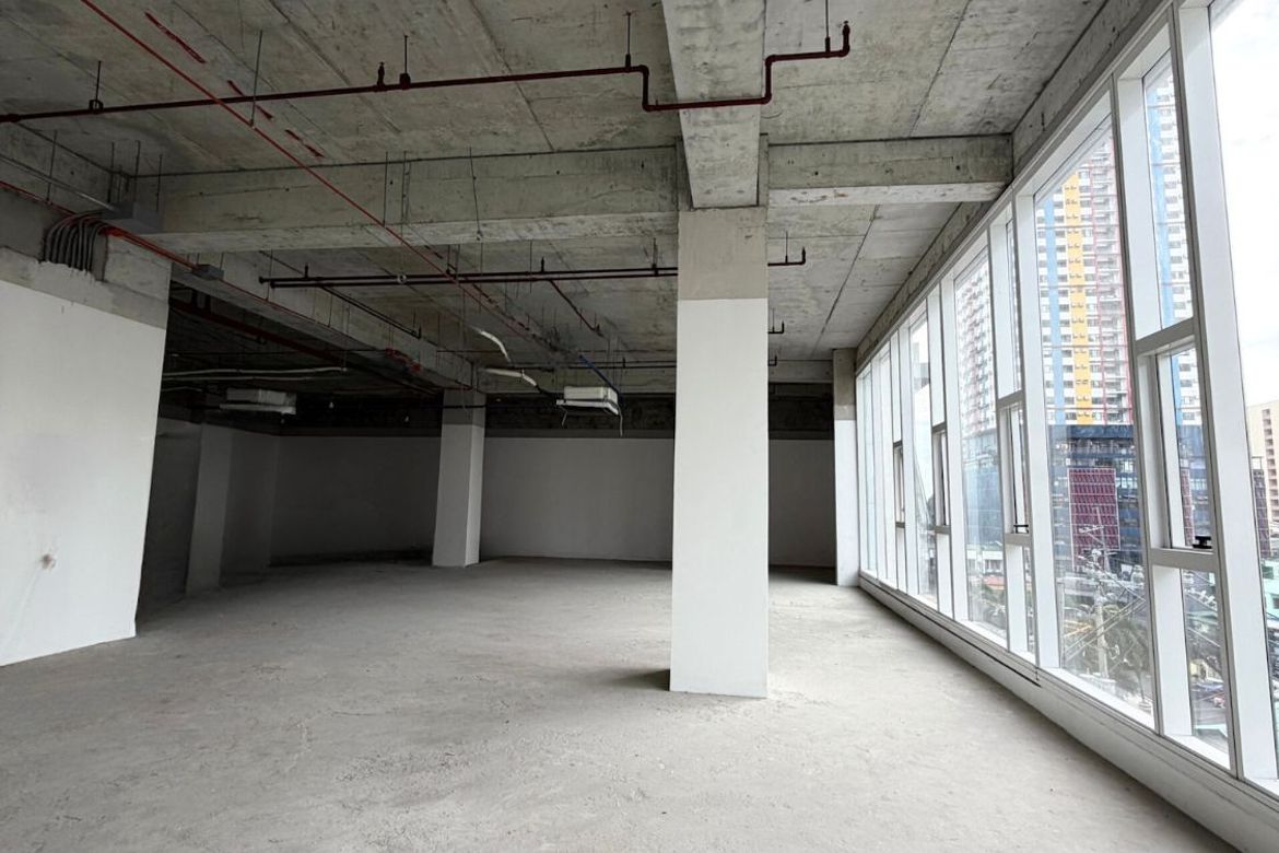 Commercial for Rent in Malate, Manila, Metro Manila near LRT-1 Vito Cruz photo 2