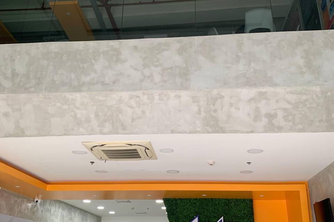 Commercial for Rent in South Triangle, Quezon City, Metro Manila near MRT-3 Quezon Avenue photo 3