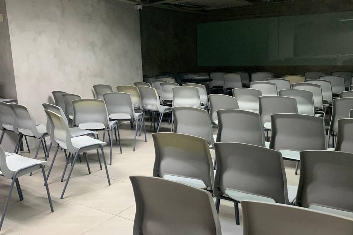 Commercial for Rent in South Triangle, Quezon City, Metro Manila near MRT-3 Quezon Avenue photo 8