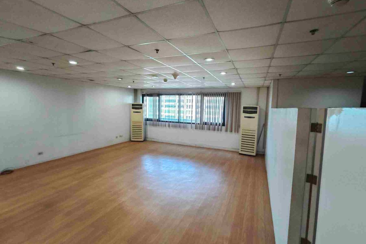 Commercial for Rent in Wack-Wack Greenhills, Mandaluyong, Metro Manila near MRT-3 Ortigas photo 4