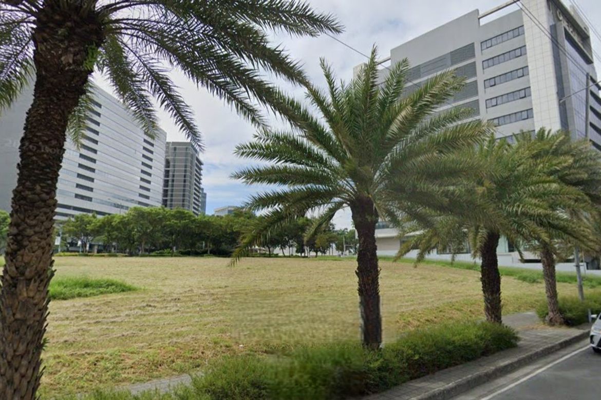Commercial for Sale in Alabang, Muntinlupa, Metro Manila – photo 3