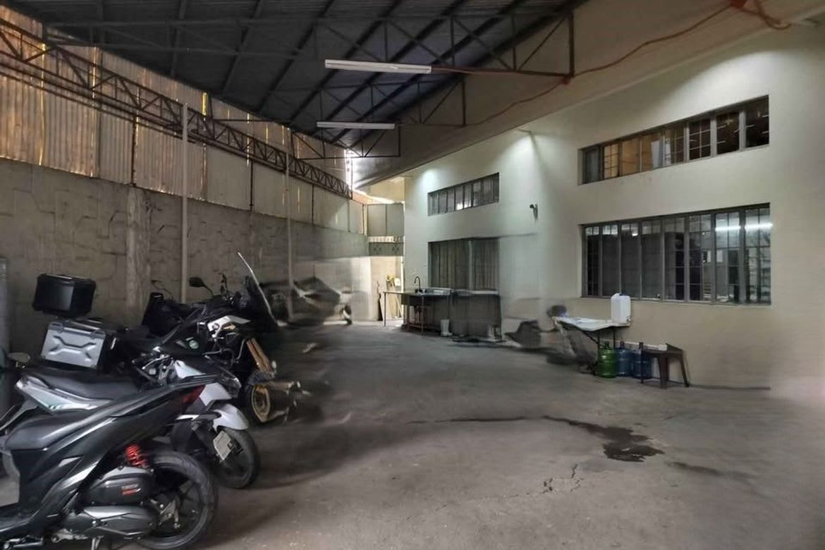 Commercial for Sale in Apolonio Samson, Quezon City, Metro Manila near LRT-1 Balintawak – photo 3