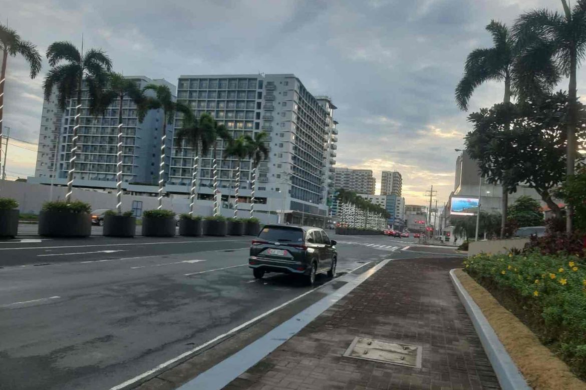 Commercial for Sale in Baclaran, Parañaque, Metro Manila near LRT-1 EDSA – photo 2