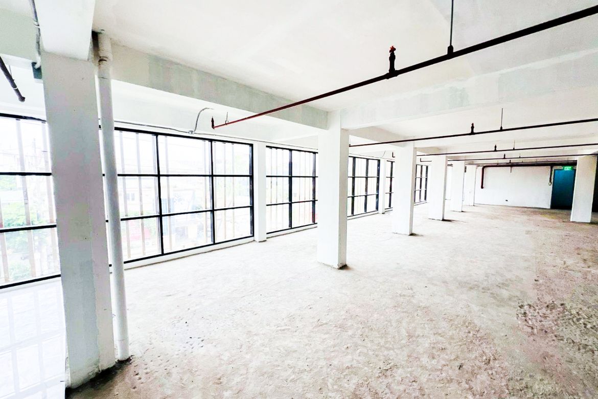 Commercial for Sale in Barangay 97, Pasay, Metro Manila near MRT-3 Taft Avenue