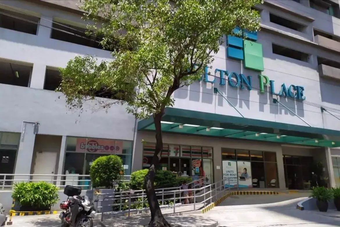 Commercial for Sale in BELTON PLACE, Urdaneta, Makati City near MRT-3 Ayala