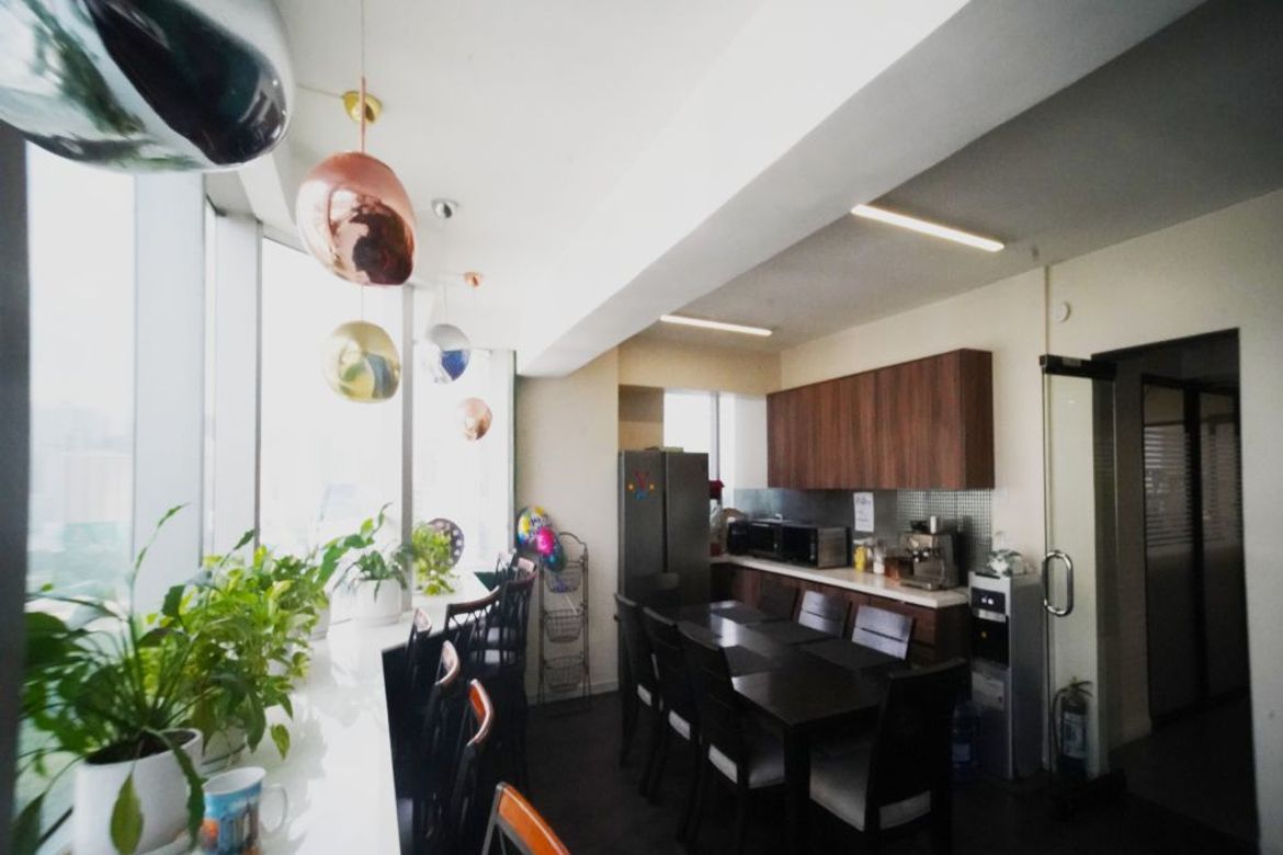 Commercial for Sale in Guadalupe Viejo, Makati, Metro Manila near MRT-3 Guadalupe – photo 2