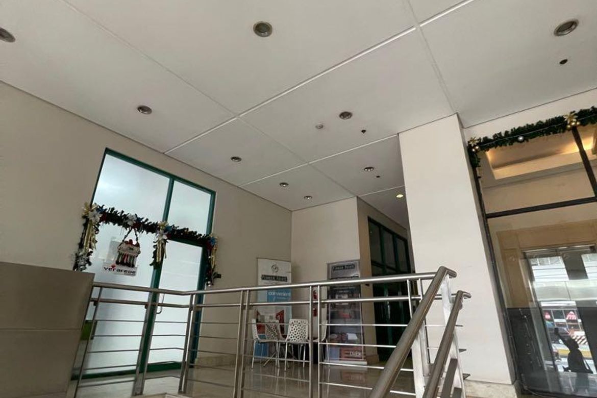 Commercial for Sale in Highway Hills, Mandaluyong, Metro Manila near MRT-3 Boni